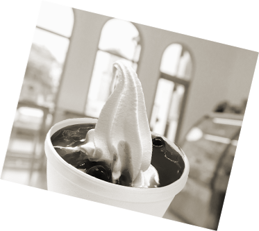 Cono en blanco y negro